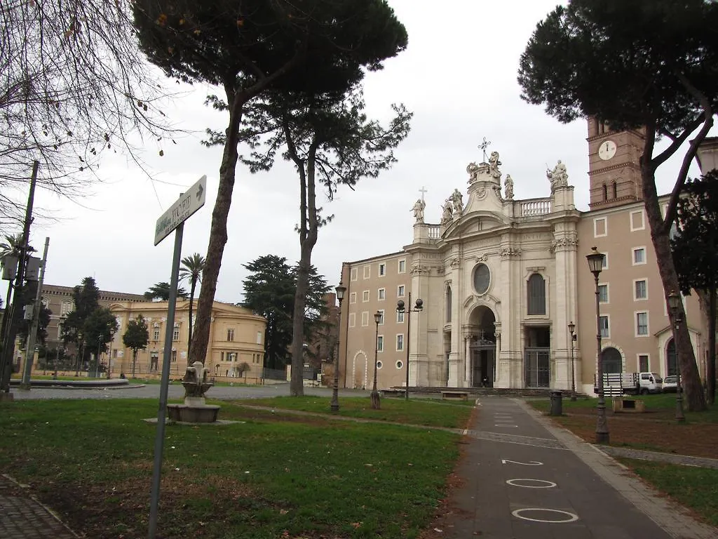 B&B Sessoriana Rome Bed & Breakfast
